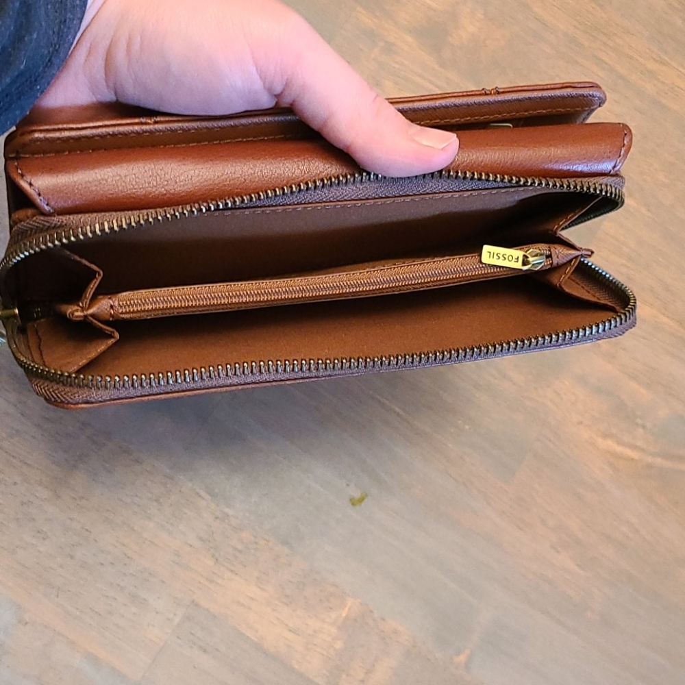 Fossil Wallet - Picture 4 of 4